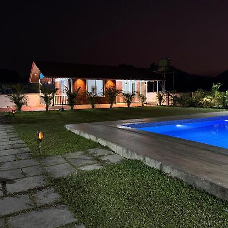 S K Farm Villa Poinad Exterior photo